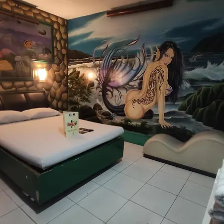 Halina Hotel- Avenida